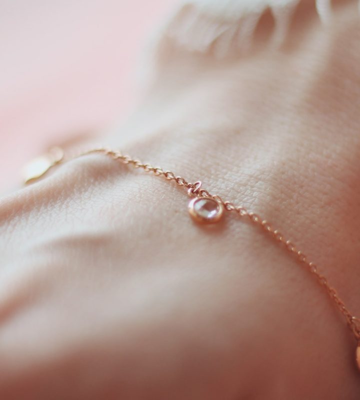 Dainty Pearl Choker